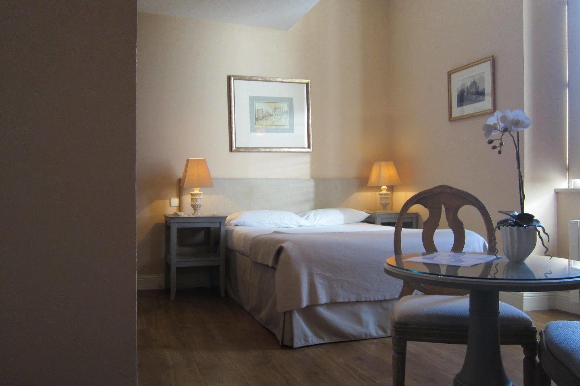 Chateau De Lazenay - Residence Hoteliere Bourges Eksteriør billede